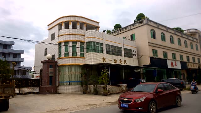 潮州市潮安区古巷镇古竹街《双丰隆江猪脚饭》