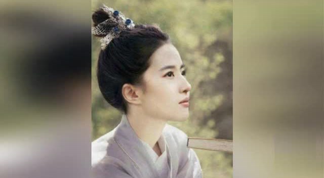 刘亦菲版白浅男装女装剧照曝光,你认为杨幂,刘亦菲谁造型好呢?