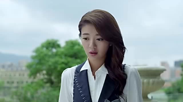 《御姐归来》何开心去见心理医生,被自己的行为吓到