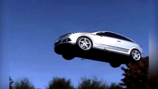 能在天上飞的车见过么?