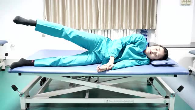 89侧卧位髋关节外展保持