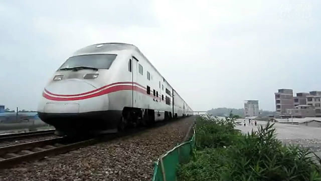 怀念!nzj2神州号内燃双层动车组 你坐过吗?