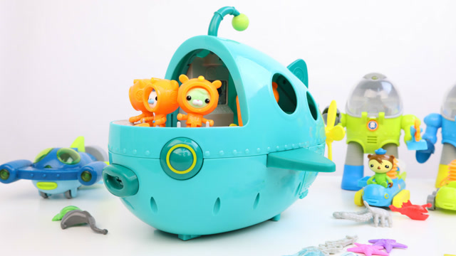 趣盒子玩具大侠 海底小纵队巨型灯笼鱼艇探访深海午夜区