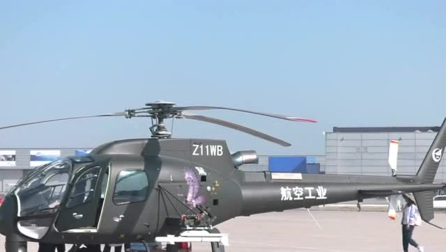 威武强大的武直十一,飞行表演