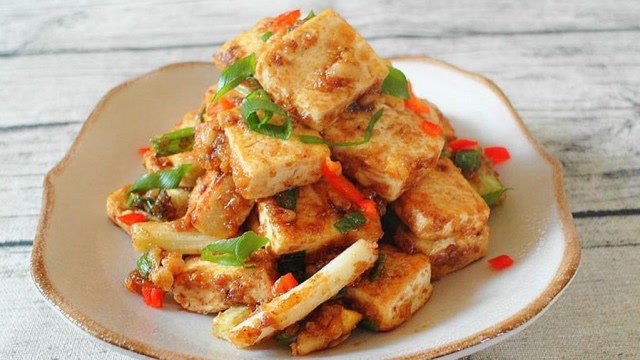 回味悠长金沙豆腐,做起来超简单