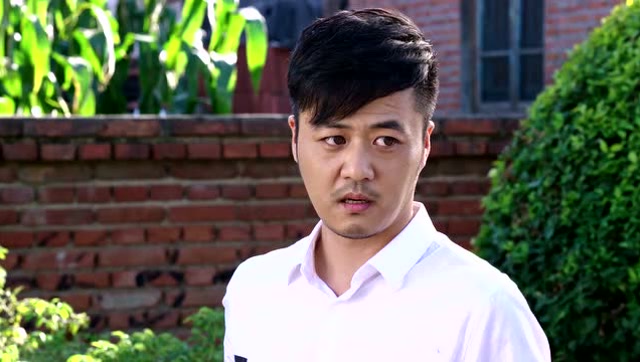 《乡村爱情10》说是见客户其实是前女友!白清明你小伙子可以的