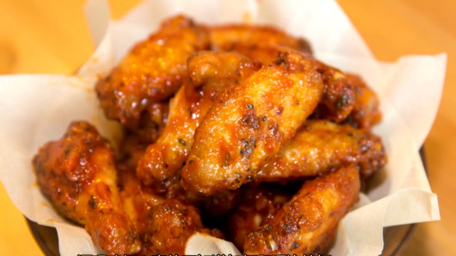 布法罗辣鸡翅的做法-美国十大美食之一