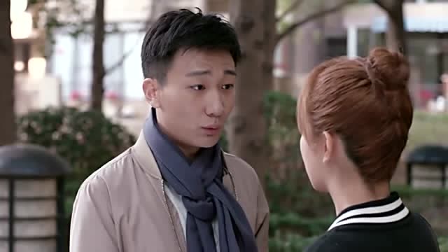 欢乐颂2:应勤说曲筱绡漂亮,小蚯蚓的表情顿时就变了,眼泪打着转