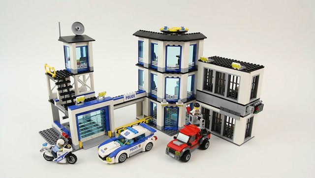 快速搭建乐高积木城市系列60141警察总局