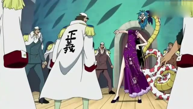 海贼王:谁说无脑?女帝还是蛮聪明的,标志性的蔑视动作真好看