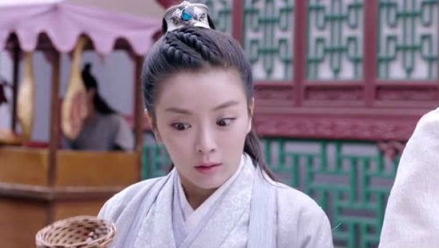 《萌妻食神》叶佳瑶恶搞富二代超搞笑,这大妈的演技绝赞