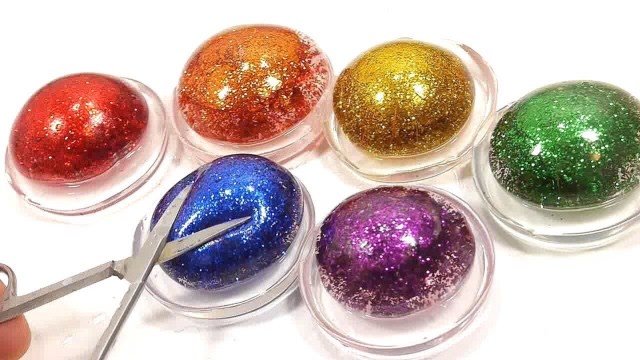 趣味史莱姆水晶球:在家自制彩虹闪粉水晶泥水球,颜值高手感舒适