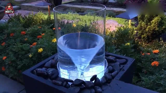 自带旋涡效果的迷你喷泉,看着精致又漂亮!