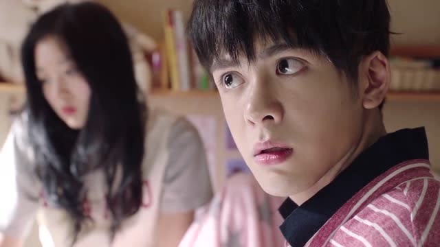 《快把我哥带走》时秒额头上长了什么东西,居然能让曾舜晞这么紧张!