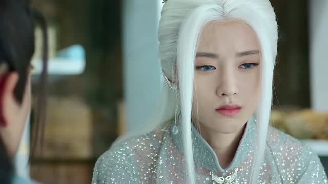 九州天空城:弟弟羽还真贴心照料雪飞霜,白发出现虚弱不已