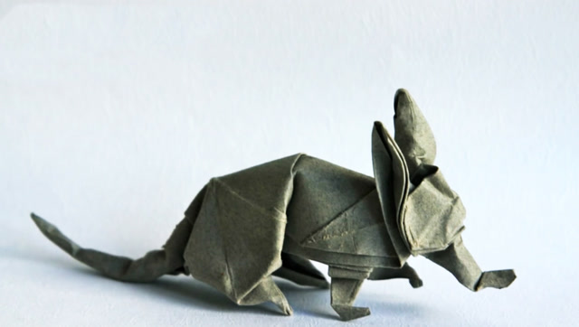 动物折纸diy,教你折纸制作"食蚁兽"教程第一部分的方法