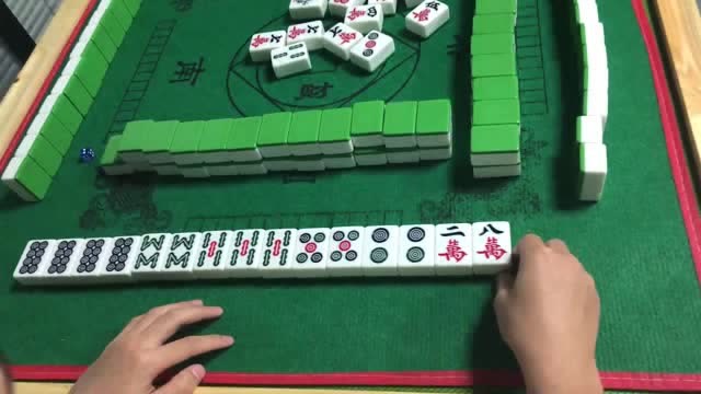 长沙麻将:小伙手气是真的好,杠上开花加上将将胡!