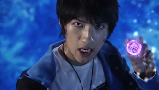 勇海获得迪迦水晶进化成布鲁奥特曼的最强疾风形态