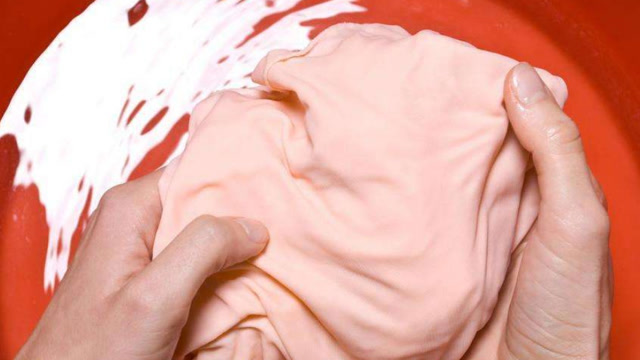 液体衣服穿它上街跟真的一样,自己开动大脑设计衣服,女生最爱啊