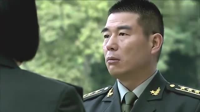 何晨光的父亲去世, 范天雷为何晨光找媳妇, 却遭拒绝.