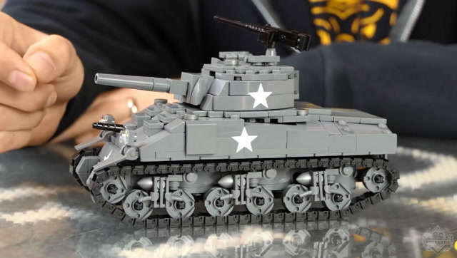 brickmania积木玩具二战盟军m4谢尔曼中型坦克展示介绍