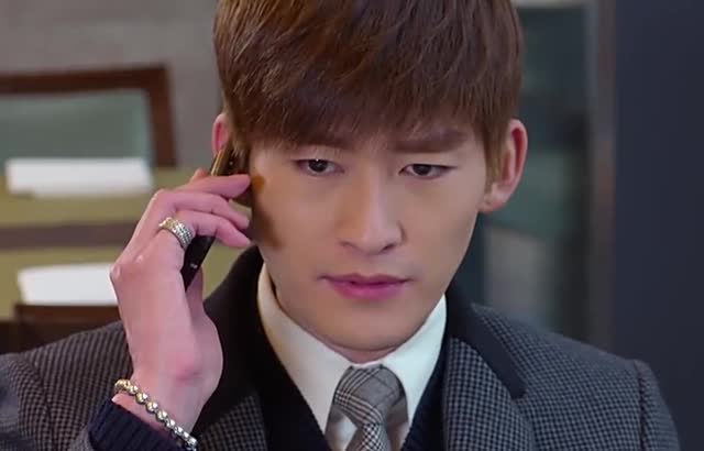 阿美告诉封腾杉杉说她想你了,封腾看来我的决定是非常正确的啊