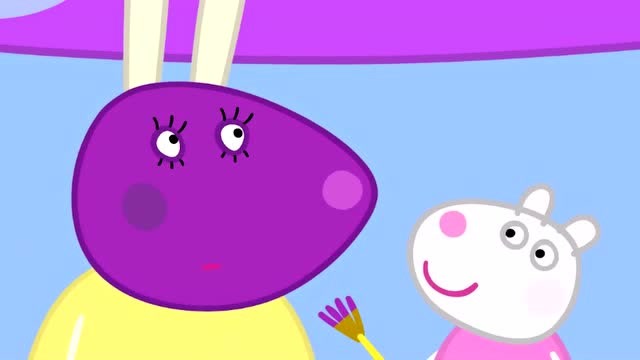 小羊苏西把兔小姐的脸化成了李子,兔小姐觉得这样的装扮好丑