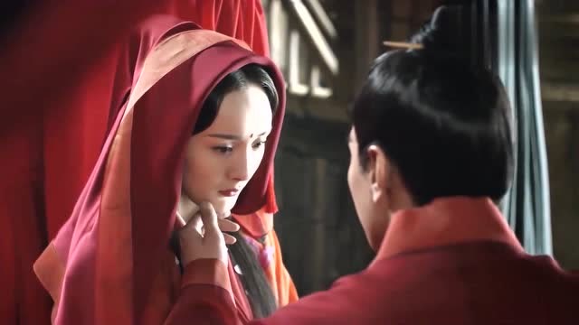 夜华和白浅的洞房花烛夜,夜华哄着白浅,终于搞定媳妇!