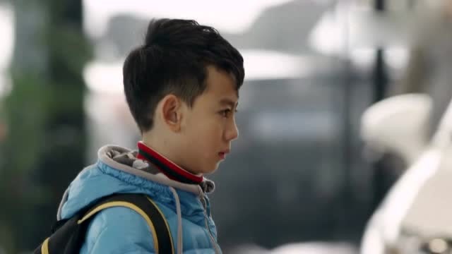 这么霸气的小孩好拽,好有趣,好厉害啊!