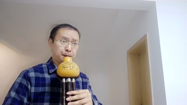 别江南f调葫芦丝石晓丹演奏