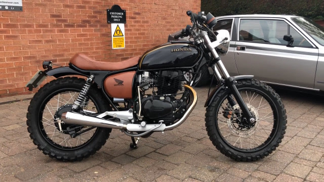 经典的本田cb400t,1978年就拥有很多拥趸!