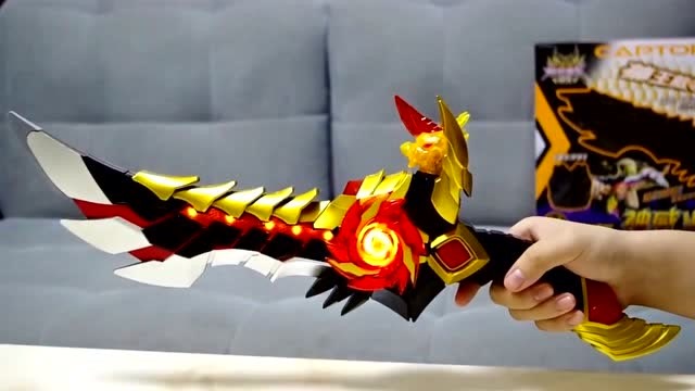 铠甲勇士玩具,捕王升级版的神威火麒刀炫酷来袭!