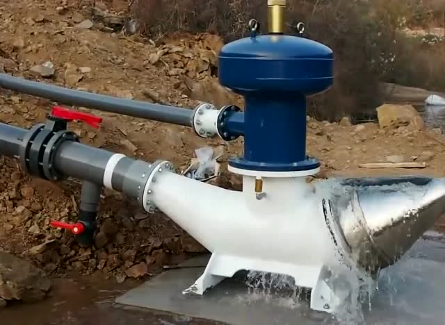 不到一分钟,见识一下新型无动力水泵,谁能告诉我什么原理?