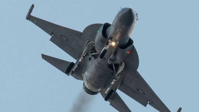 枭龙战机落叶飘照片曝光,或将安装矢量发动机,巴铁已经开始魔改