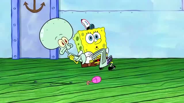 海绵宝宝:宝宝太不文明,在餐厅,大庭广众之下就给章鱼哥换尿布