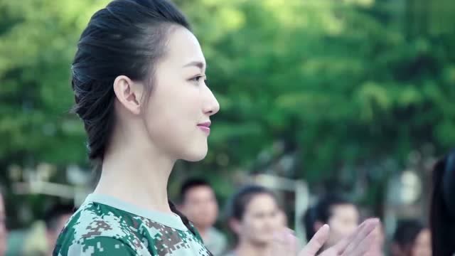 自以为获奖,谁知道得奖另有其人,爱出风头的魏娜这下尴尬了