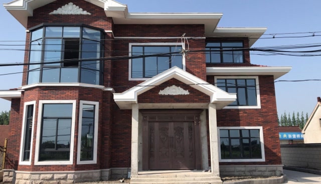 晒晒我的农村新房,2亩大院子建小洋楼,100万只搞定了毛坯