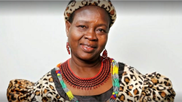 非洲女酋长,手里掌管58个部落,村庄里所有男人都是她的财产