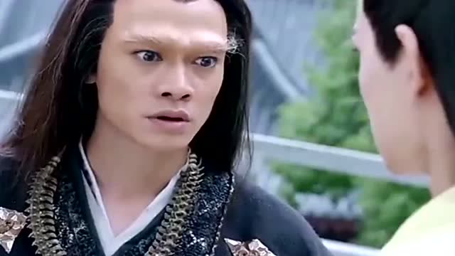 小骨遭到单春秋的陷害,幸好子画和杀阡陌及时相救!