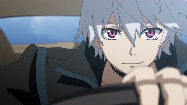 时空使徒:弥琉被警察追捕,丝毫不慌张,开始飙车技!