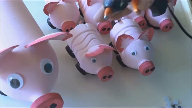 塑料瓶改造小猪 - 纸艺网