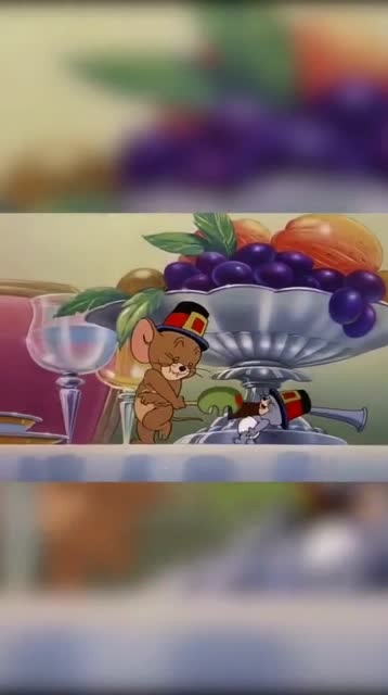 小时候就是看到杰瑞这样吃柠檬,我才有勇气咬了一大口果肉!