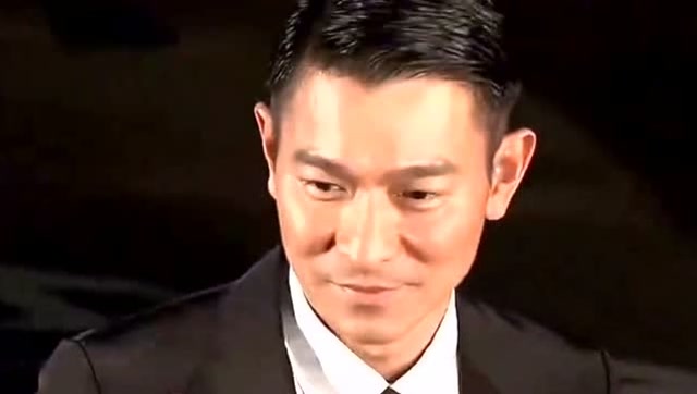 老大是不是好帅,风采不减当年,老一辈的偶像