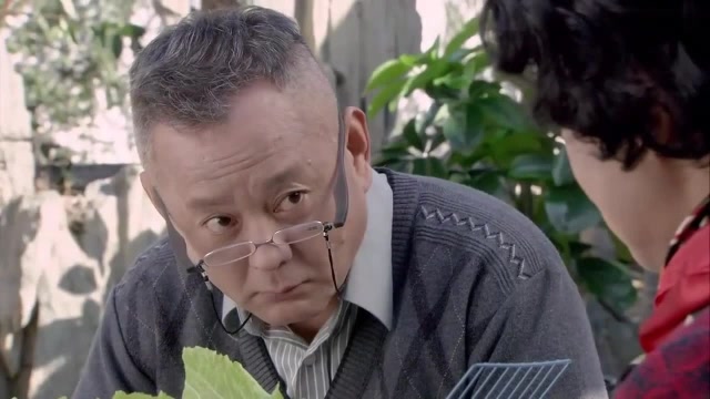 龙谷欠债,村里好心人伸出援助之手,太感动了