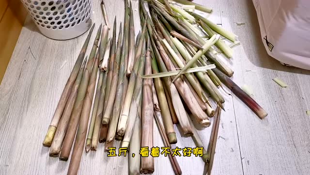 媳妇花16元网购5斤小竹笋,却都不知道怎么吃,胡搞起来吧