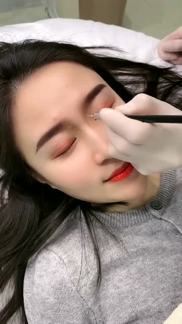 小姐姐2020超火鼻侧影这样纹,回家亲妈都不认识了