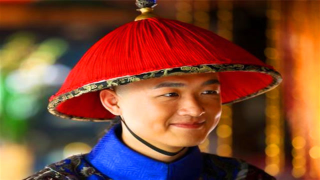 都是太监的扮演者,包贝尔如今事业有成,而他却销声匿迹