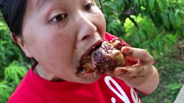 6斤的酱大骨胖妹直接开啃,吃完真的是太解馋太过瘾了