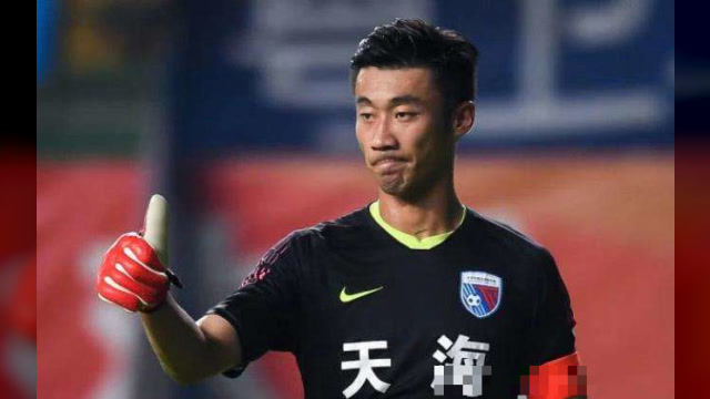 张鹭被曝高铁吸烟被罚,成就抽烟喝酒烫头全能,深足会就此放弃他吗