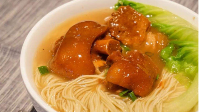 上海排名第一猪手面,一碗25元性价比高,老板任性不接受任何差评